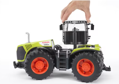 U03015 Tractor Claas Xerion 5000