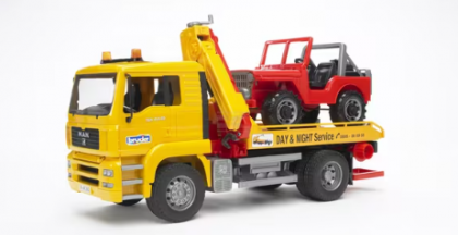 U02750 Camionetă cu platformă de remorcare MAN TGA și mașină de teren Jeep