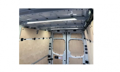 LA50005 Lampă interior LED 7,5W 660lm dreptunghiulară 12V 500x24mm Kramp